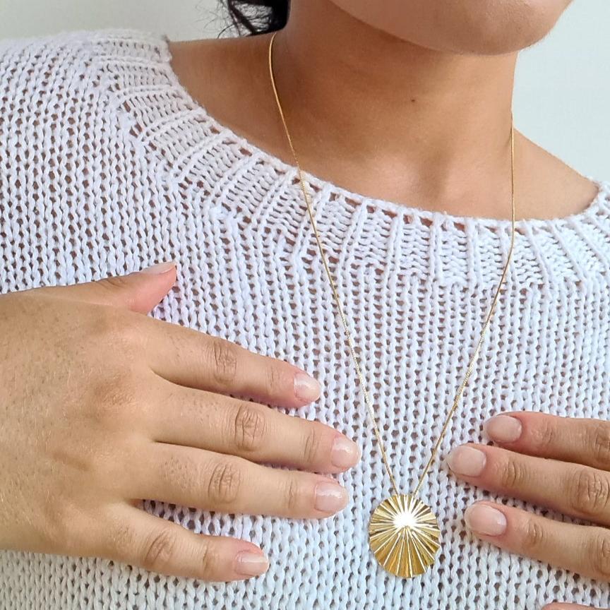 Colar Pingente Orgânico - Banho de Ouro 18k