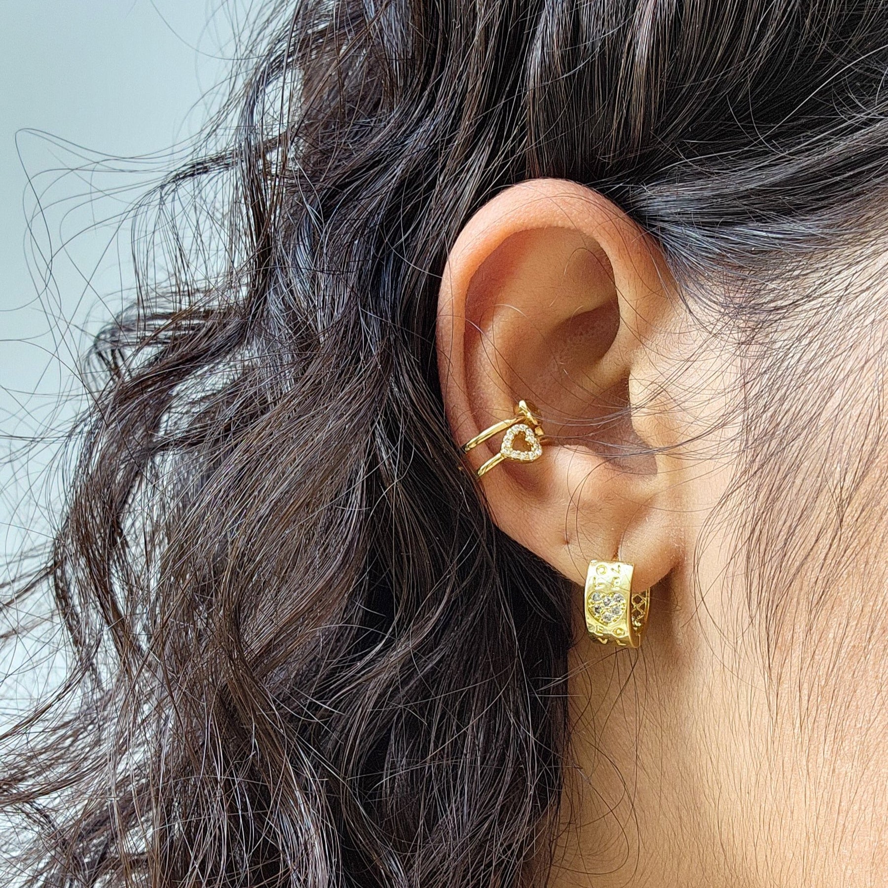 Piercing Fake Corações - Banho de Ouro 18k