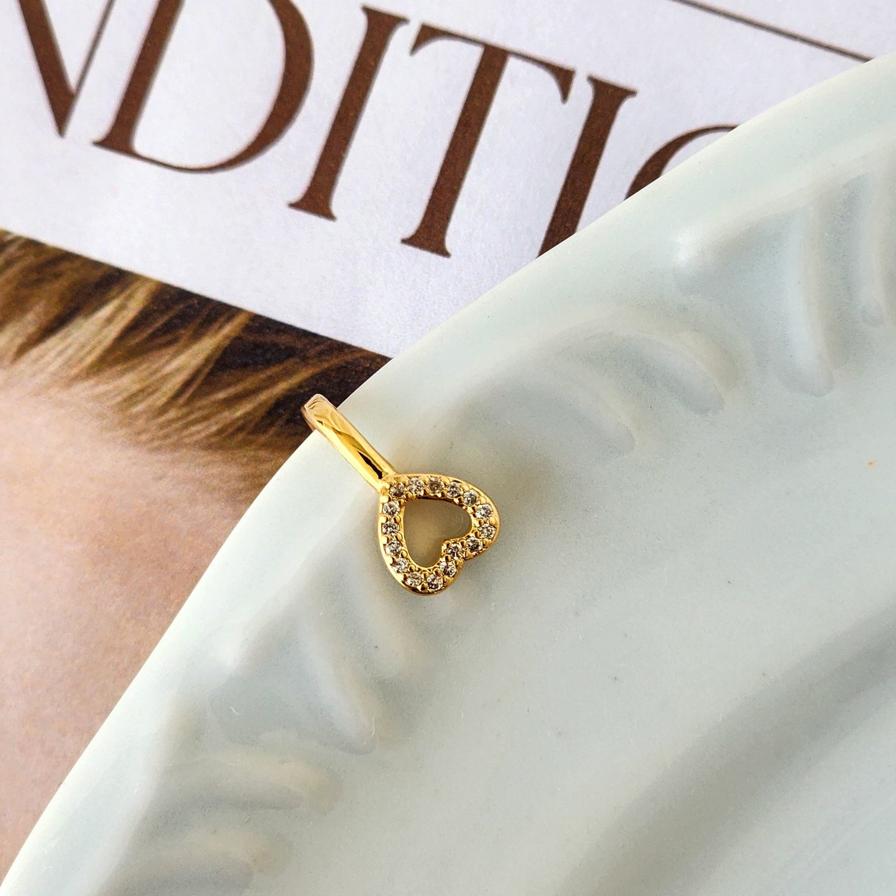 Piercing Fake Coração Vazado - Banho de Ouro 18k