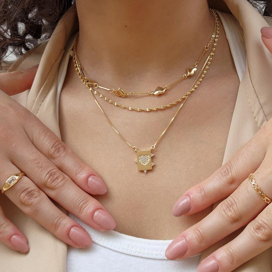 Colar Plaquinha Coração - Banho de Ouro 18k