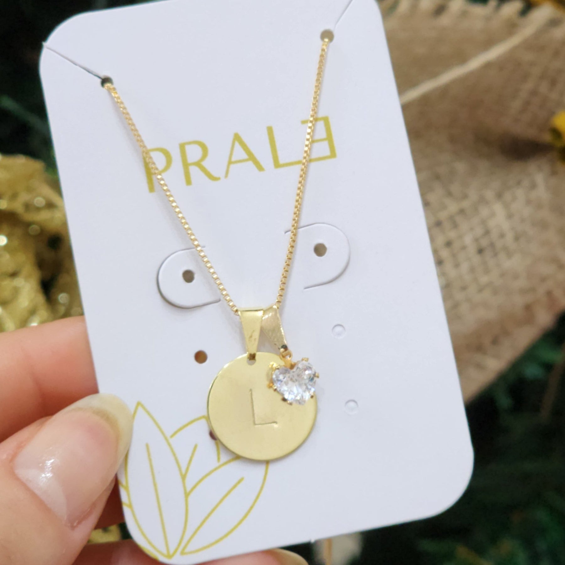 Colar Medalha Inicial Letra Personalizado por Punção - Banho de Ouro 18k