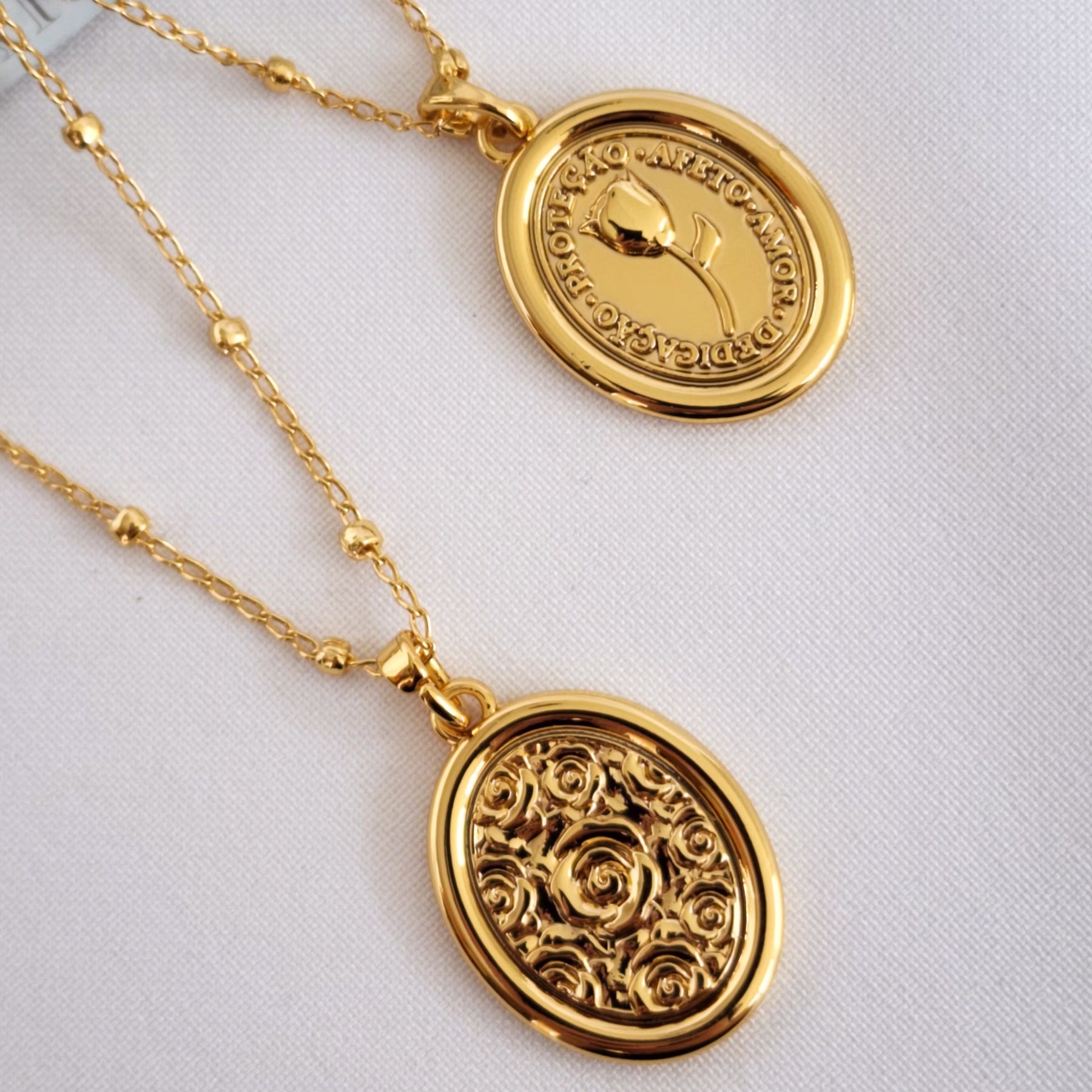 Colar Medalha Flor Dupla Face - Banho de Ouro 18k