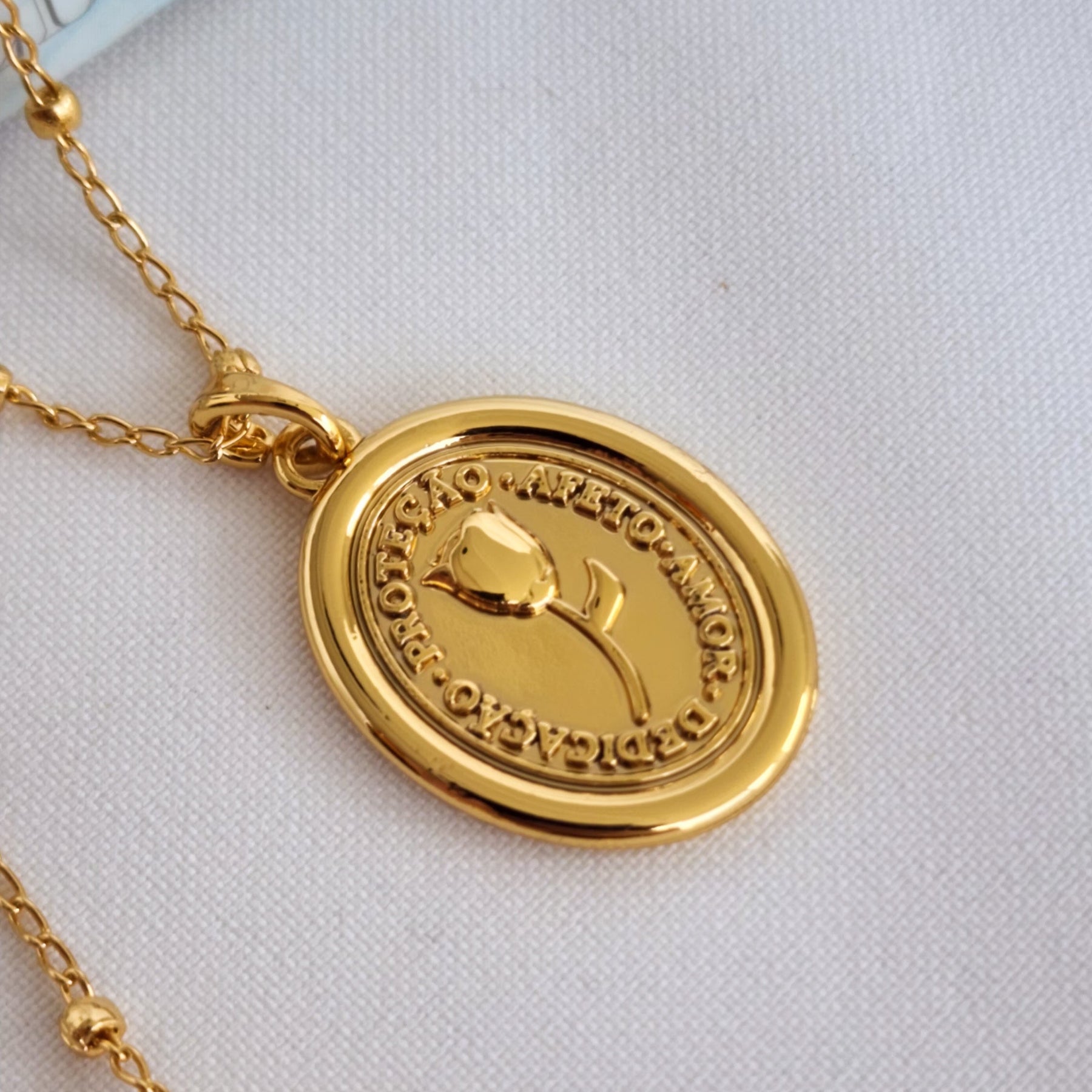 Colar Medalha Flor Dupla Face - Banho de Ouro 18k