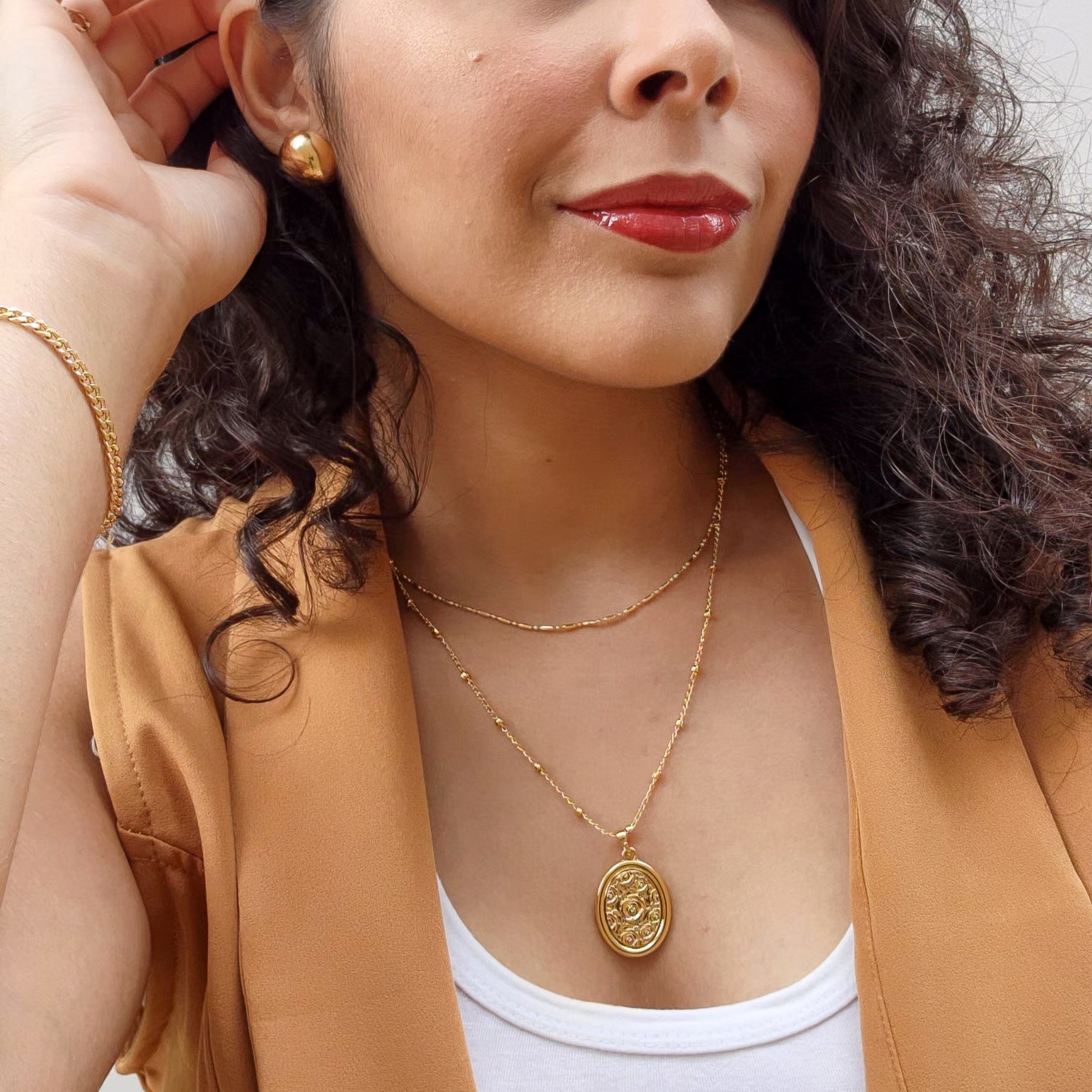 Colar Medalha Flor Dupla Face - Banho de Ouro 18k