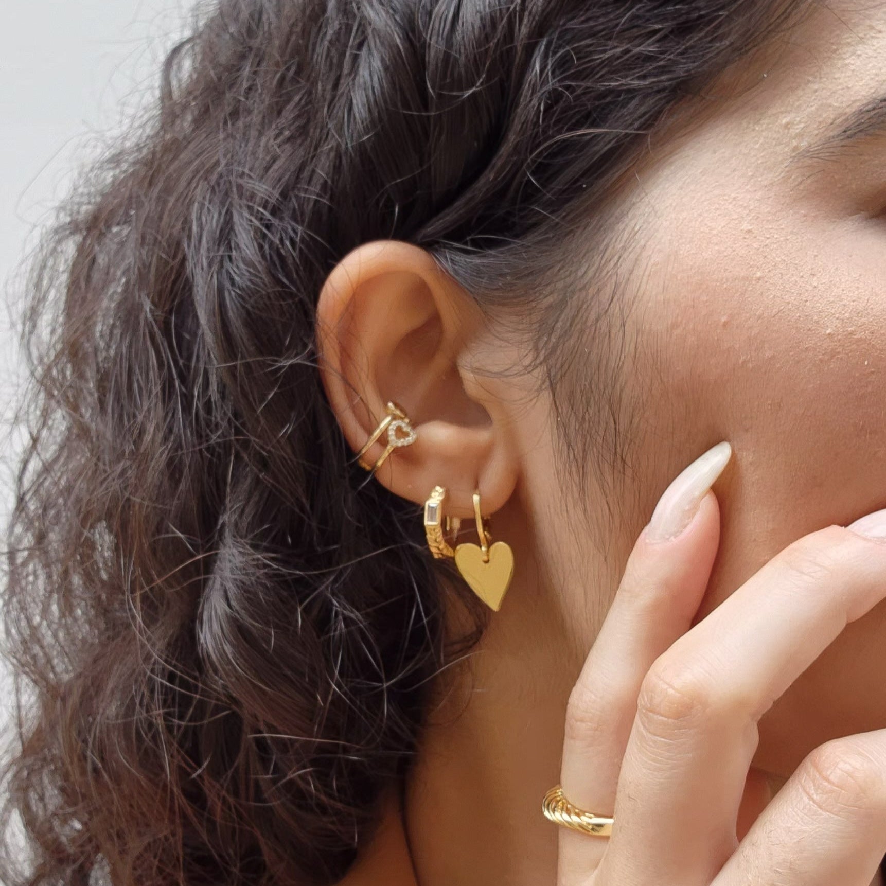 Piercing Fake Corações - Banho de Ouro 18k