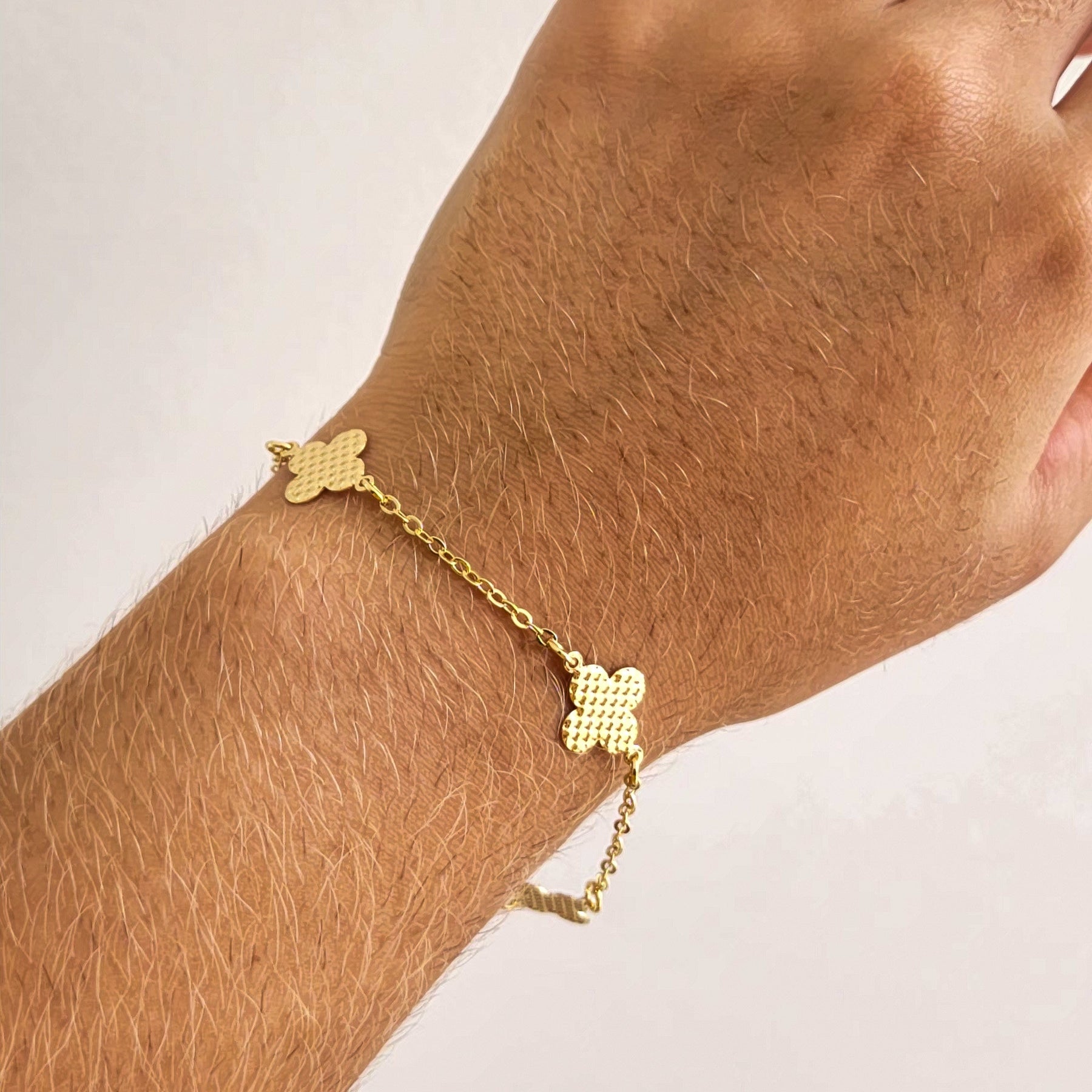 Pulseira Trevo Texturizada - Banho de Ouro 18k
