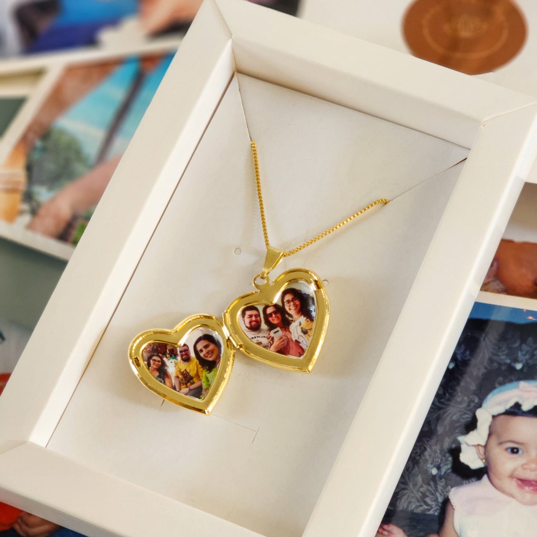 Colar Relicário Coração Personalizado - Banho de Ouro 18k ou Ródio Branco