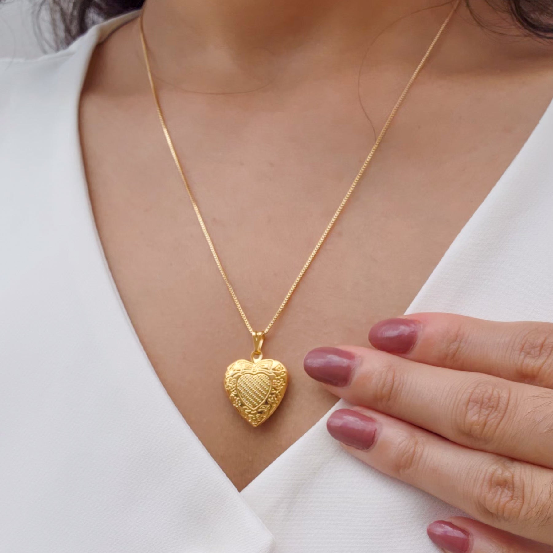 Colar Relicário Coração Personalizado - Banho de Ouro 18k ou Ródio Branco