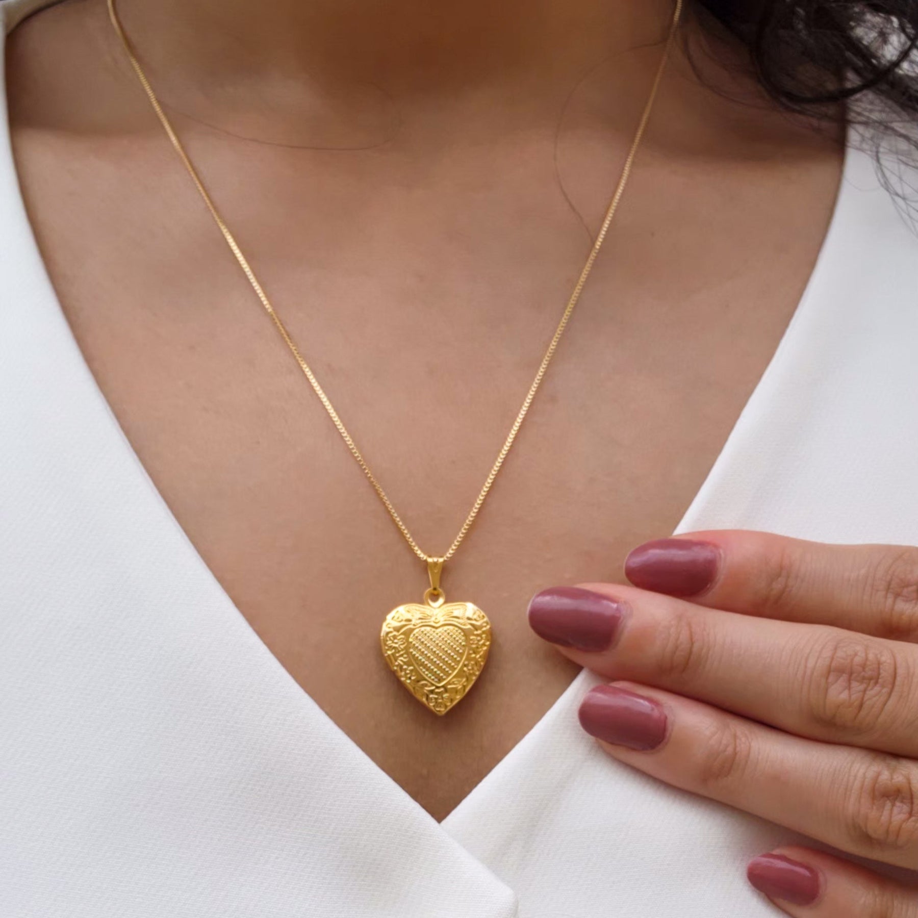 Colar Relicário Coração Personalizado - Banho de Ouro 18k ou Ródio Branco