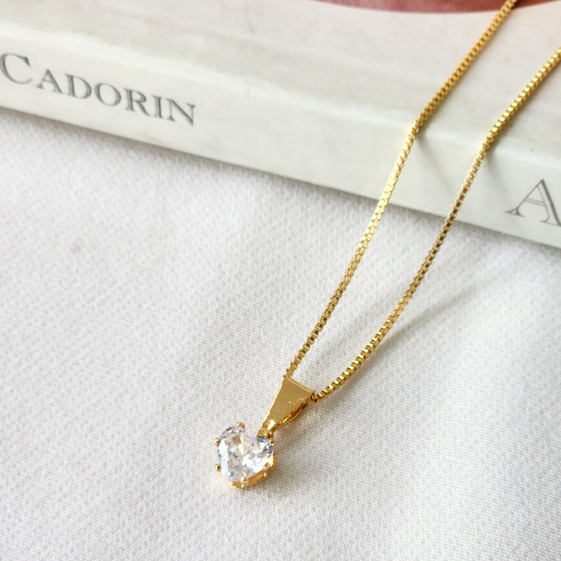 Colar Ponto de Luz Coração Zircônia - Banho de Ouro 18K