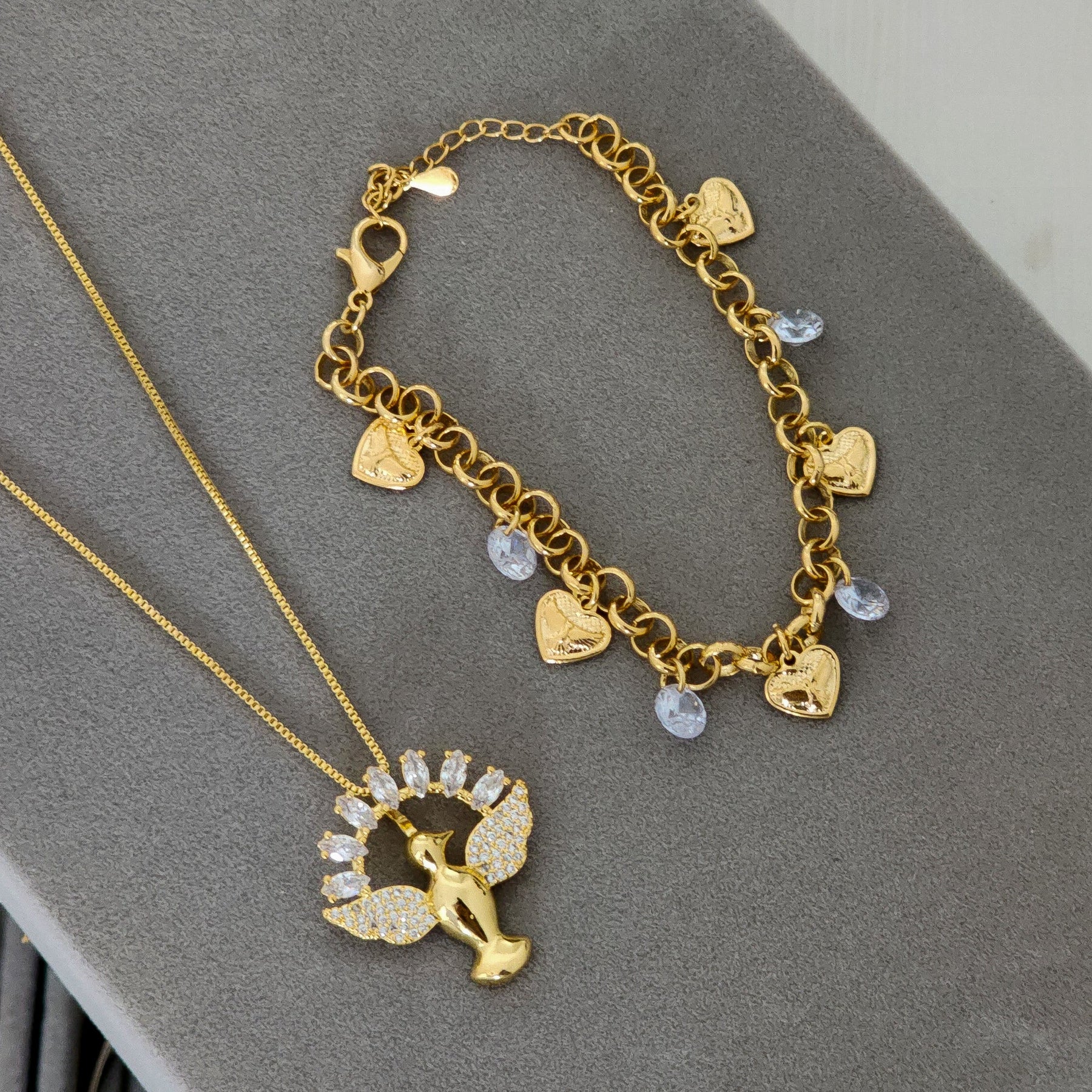 Kit Colar Espírito Santo + Pulseira Espírito Santo - Banho de Ouro 18k