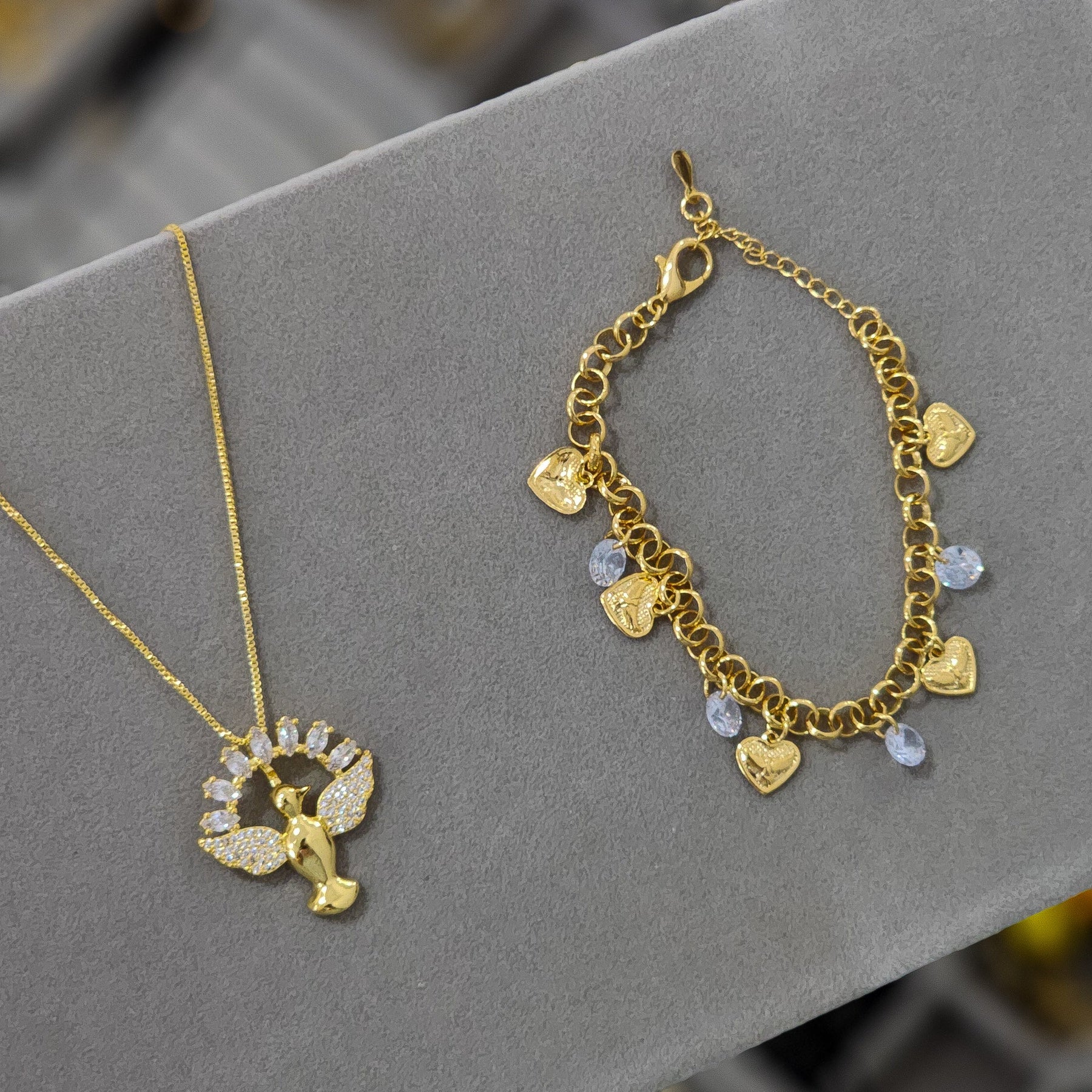 Kit Colar Espírito Santo + Pulseira Espírito Santo - Banho de Ouro 18k