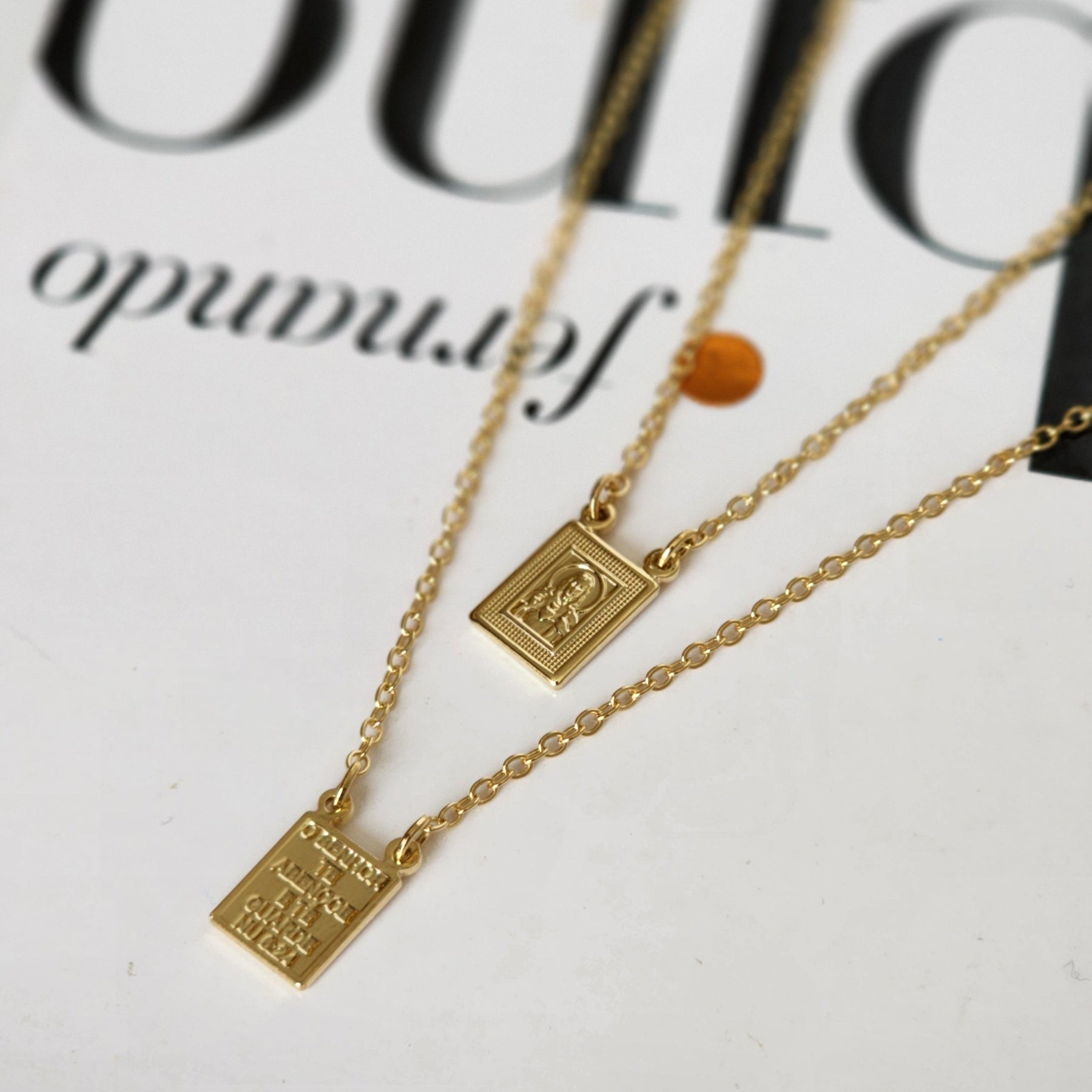 Colar Escapulário Mini Medalha Jesus Cristo - Banho de Ouro 18k