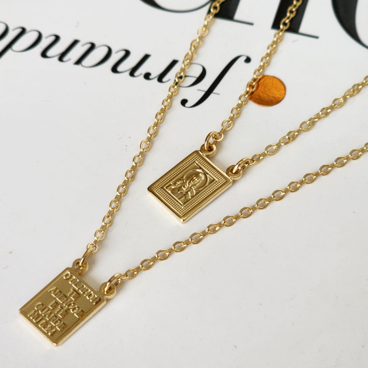 Colar Escapulário Mini Medalha Jesus Cristo - Banho de Ouro 18k