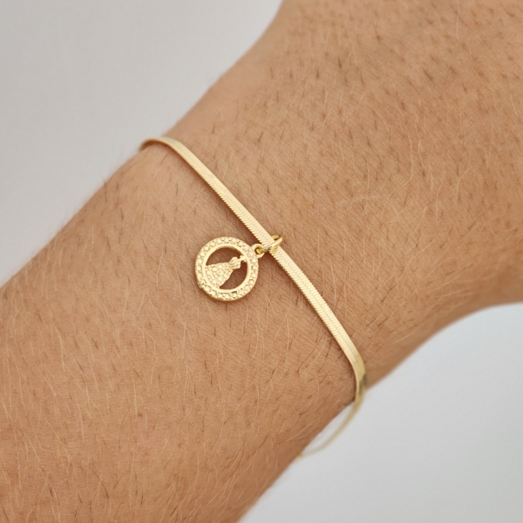 Kit Colar Nossa Senhora Cravejado + Pulseira Nossa Senhora Texturizada - Banho de Ouro 18k