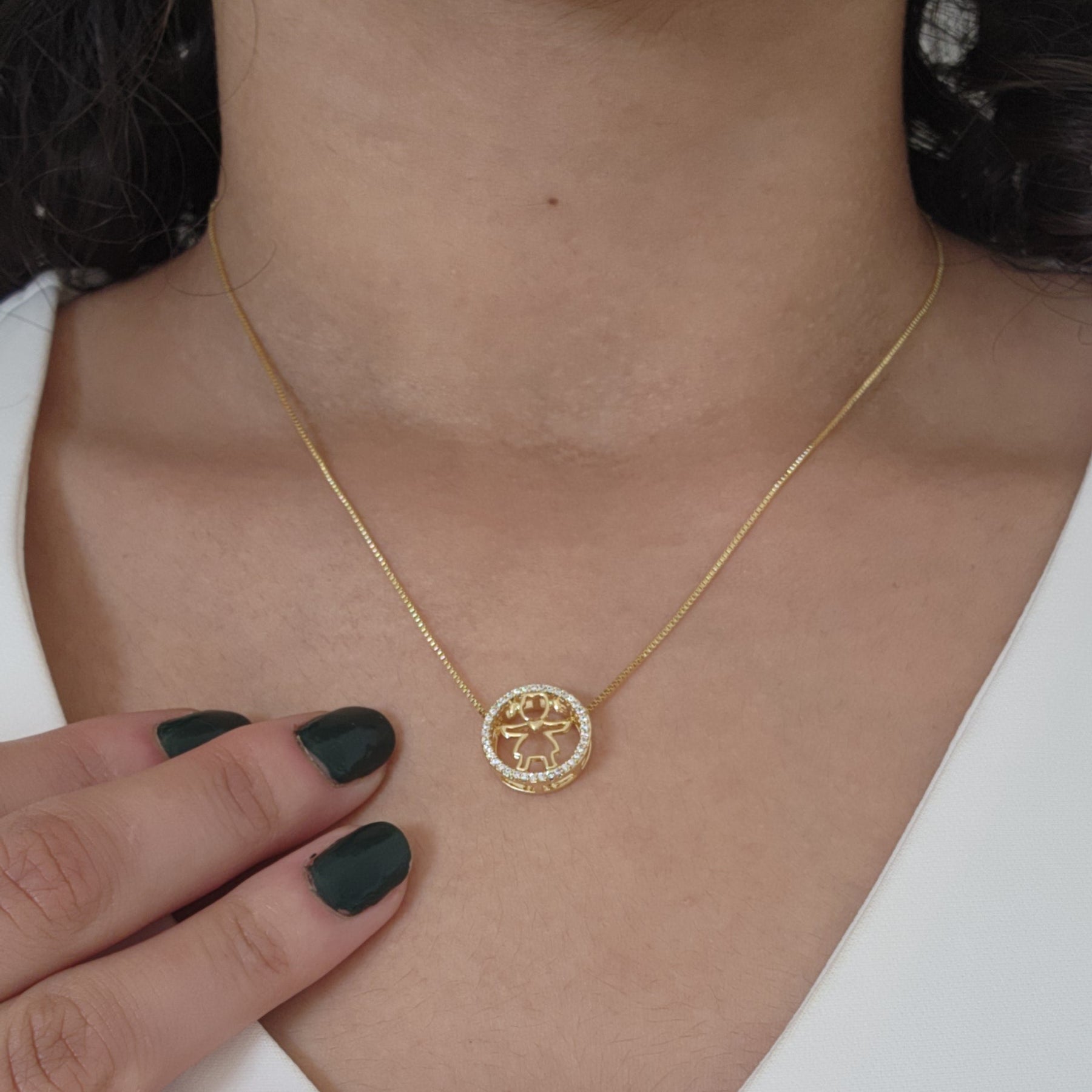 Colar Filhos Menina Cravejado - Banho de Ouro 18k
