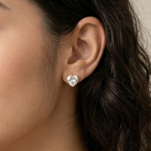 Brinco Coração Ponto de Luz Zircônia Cristal - Banho de Ouro 18k