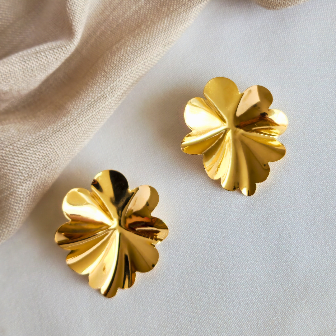 Brinco Orgânico Flor - Banho de Ouro 18k