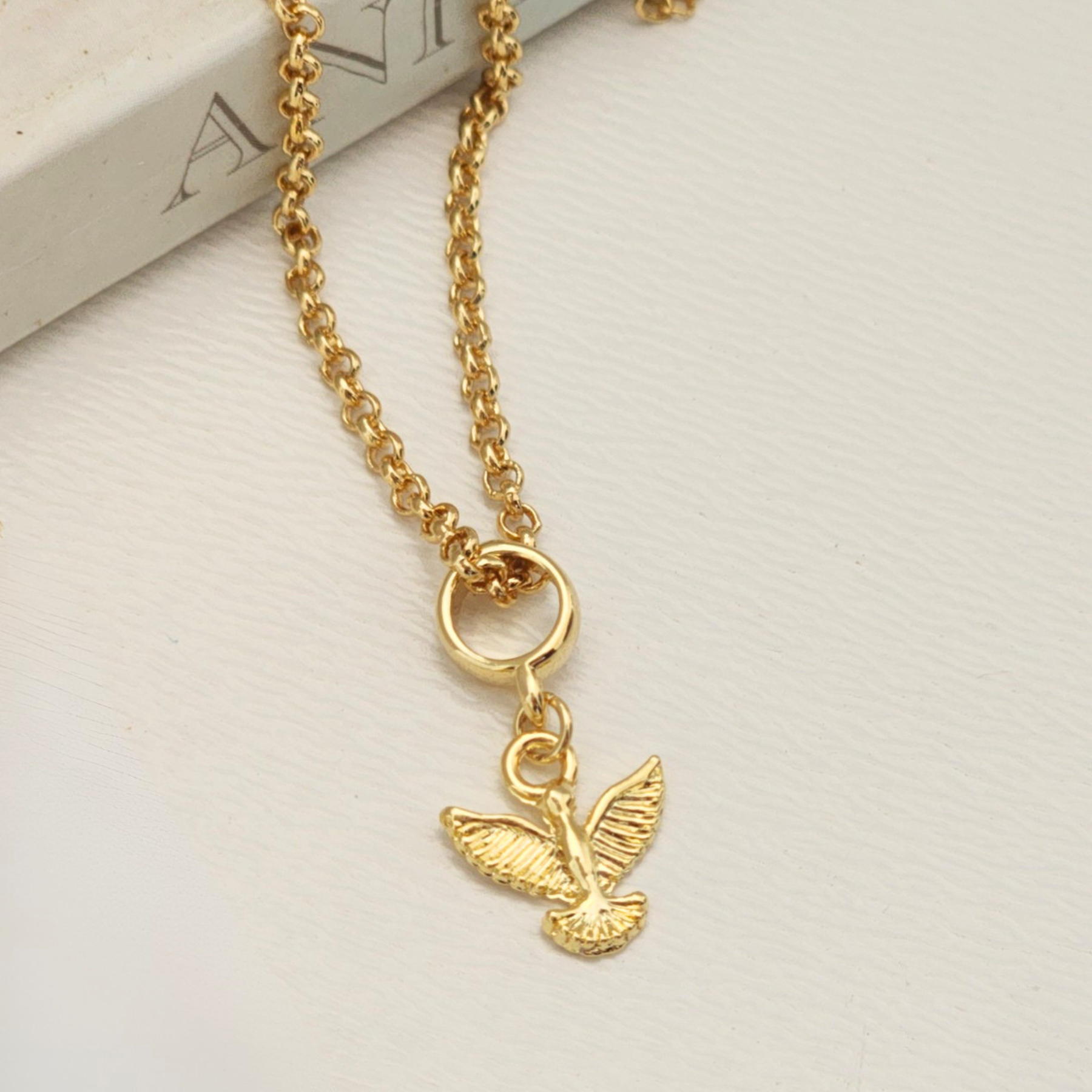 Pulseira Espirito Santo Texturizada - Banho de Ouro 18k