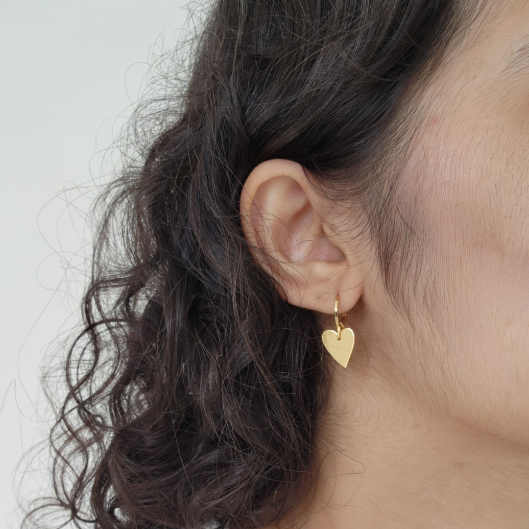 Kit Colar + Brinco Argola + Anel de Dedinho Regulável Coração — Banho de Ouro 18k