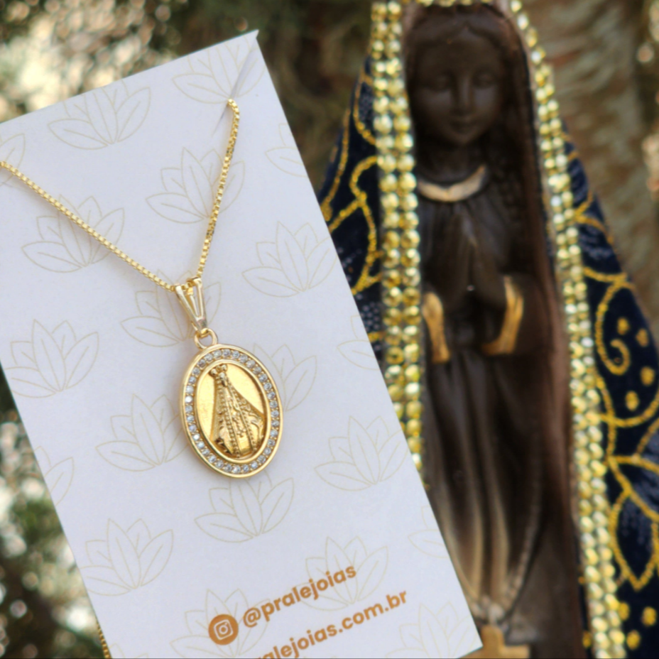 Colar Medalha Nossa Senhora Cravejado - Banho de Ouro 18k