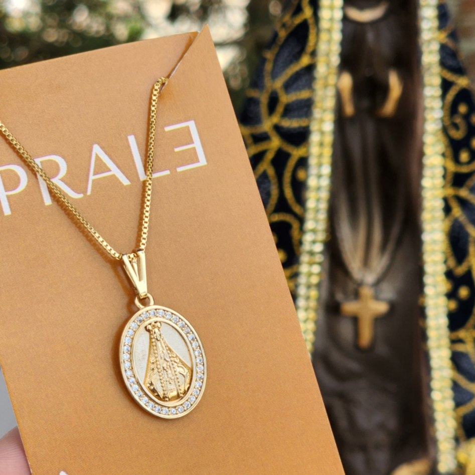 Colar Medalha Nossa Senhora Cravejado - Banho de Ouro 18k