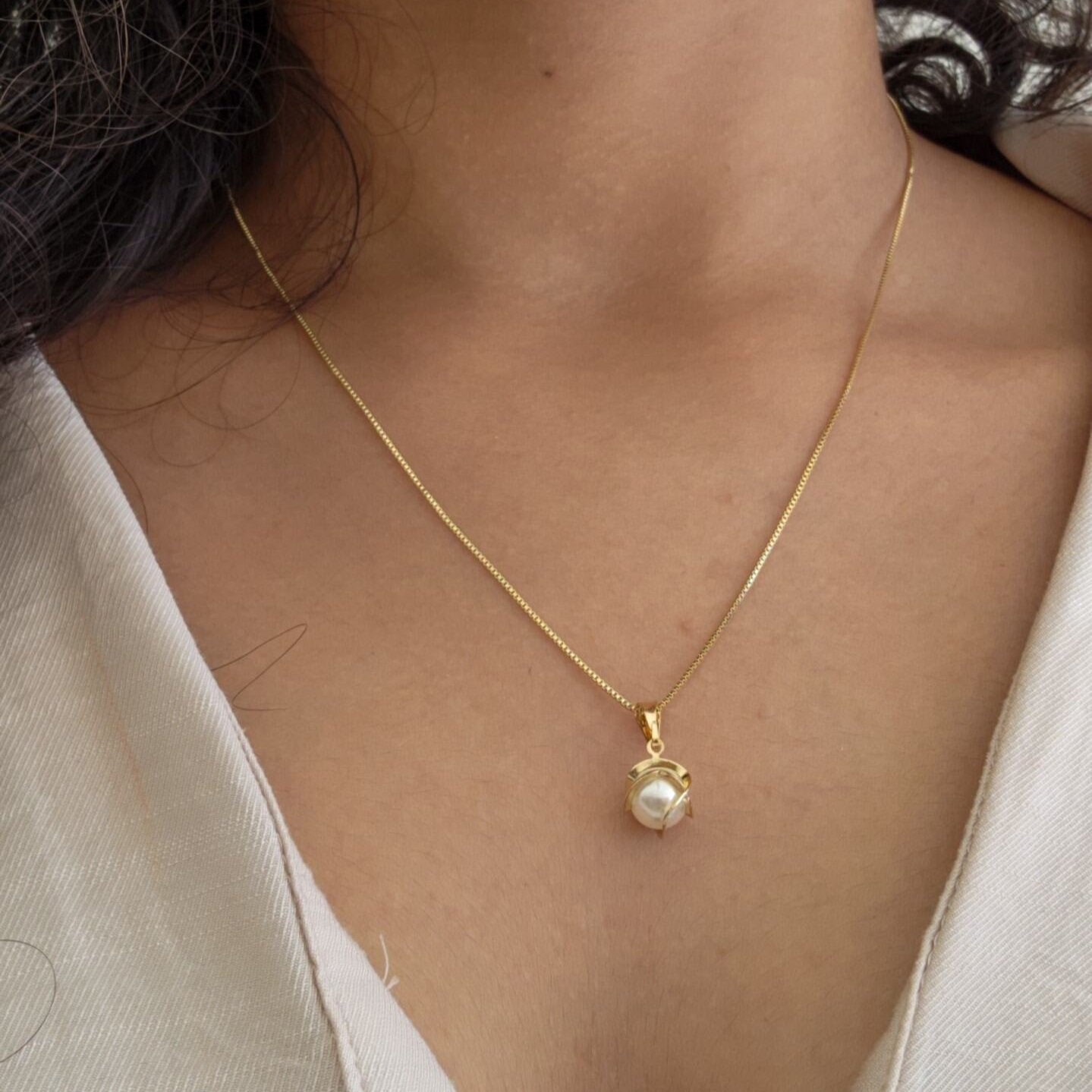 Conjunto Colar e Brinco Pérola Trabalhada - Banho de Ouro 18k