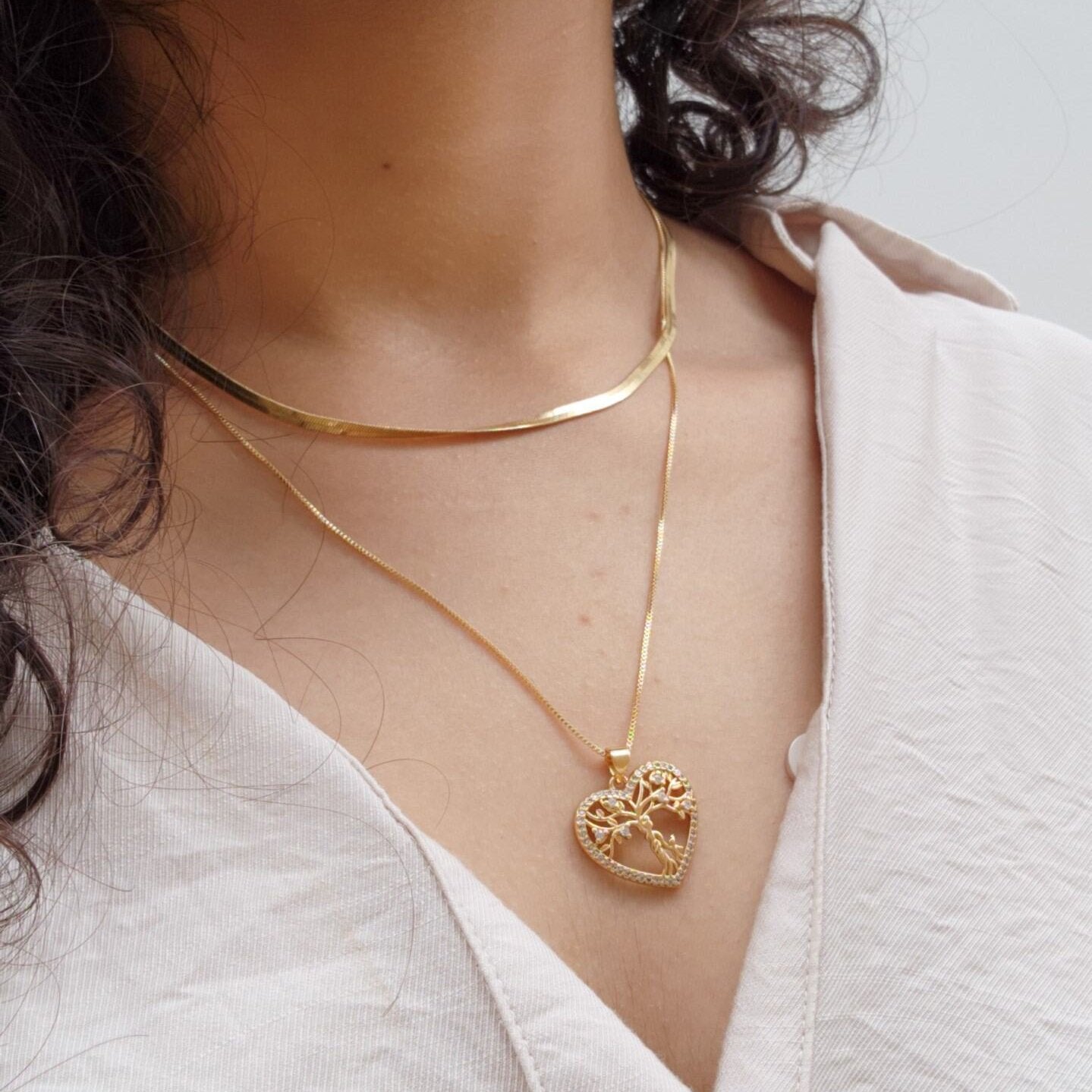 Colar Árvore da Vida Coração Cravejado - Banho de Ouro 18k