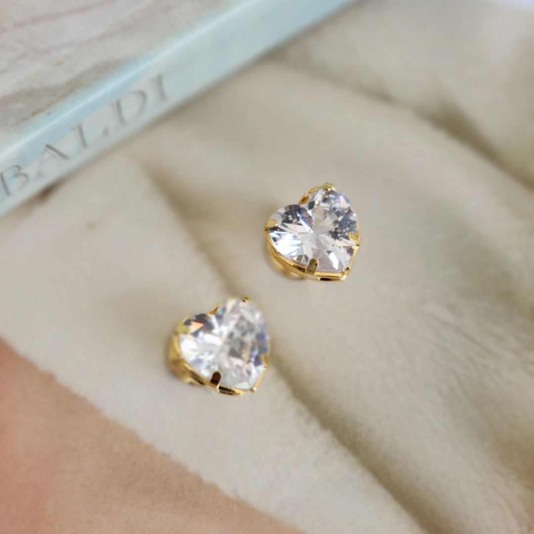 Brinco Coração Ponto de Luz Zircônia Cristal - Banho de Ouro 18k