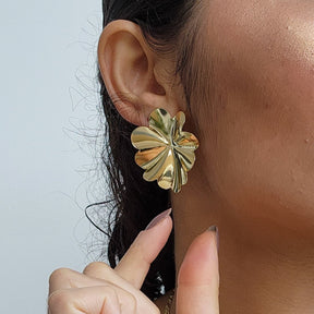 Brinco Orgânico Flor - Banho de Ouro 18k