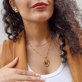 Colar Medalha Flor Dupla Face - Banho de Ouro 18k