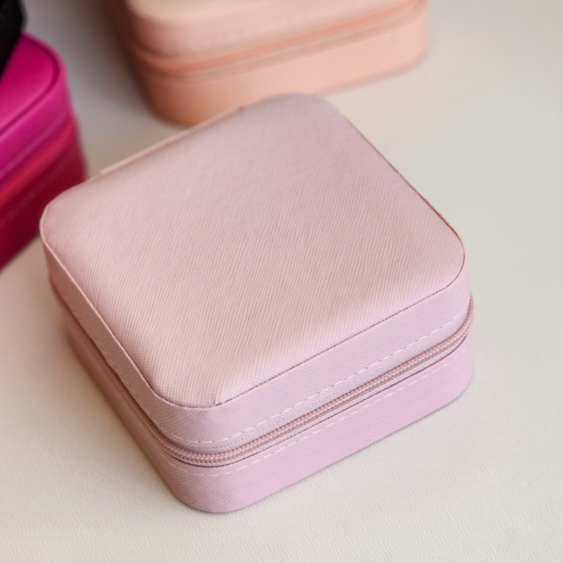 (BRINDE) Porta Joias Compacto para bolsa e viagem