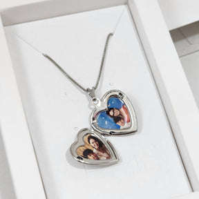 Colar Relicário Coração Personalizado - Banho de Ouro 18k ou Ródio Branco