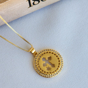 Colar Cruz Cravejado - Banho de Ouro 18k