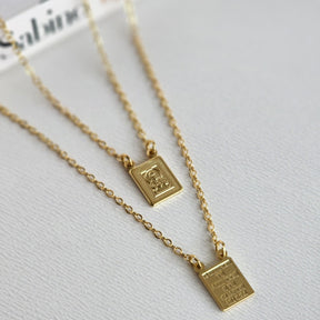 Colar Escapulário Mini Medalha Jesus Cristo - Banho de Ouro 18k