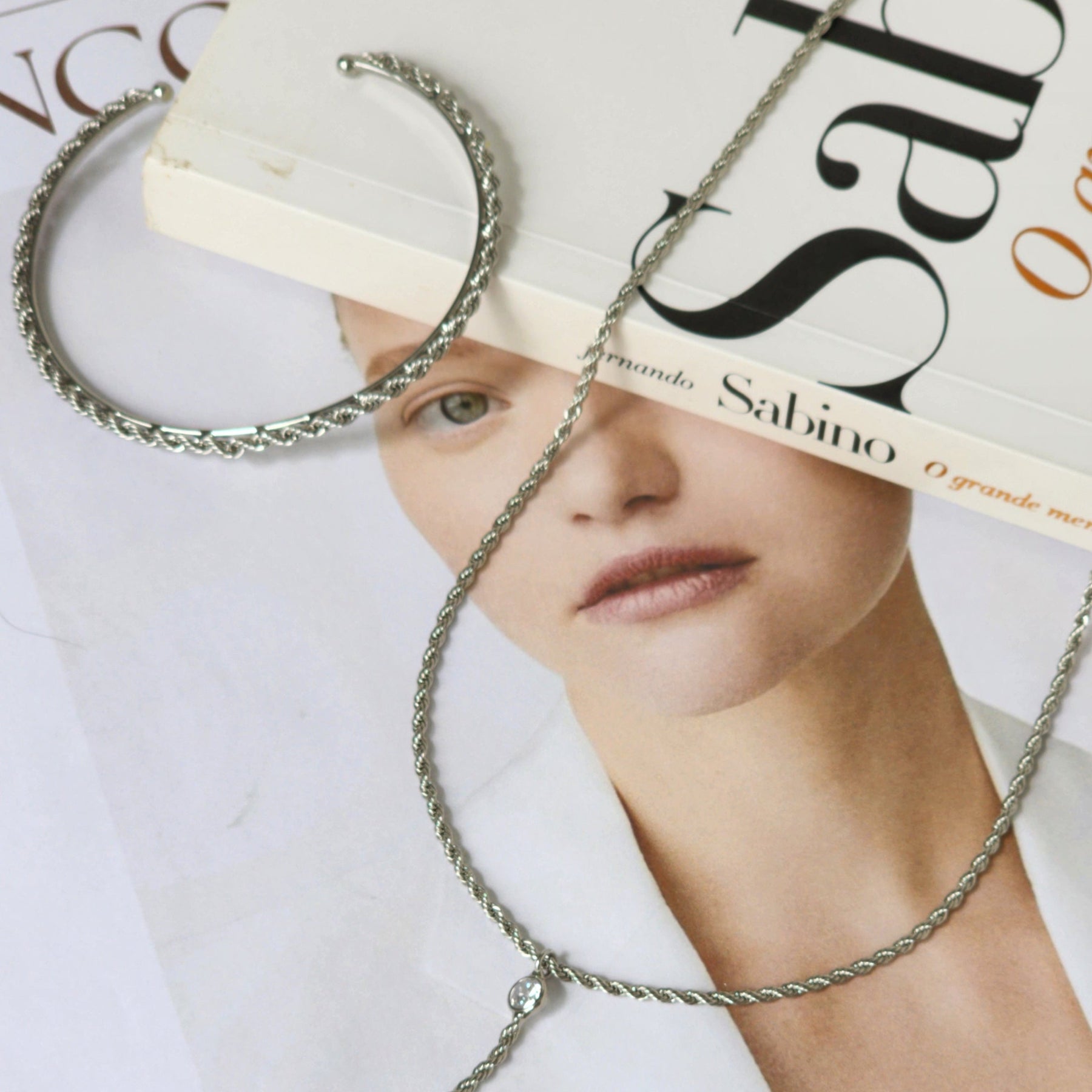 Kit Colar Gravatinha Cordão Baiano + Bracelete Cordão Baiano - Banho de Ródio Branco