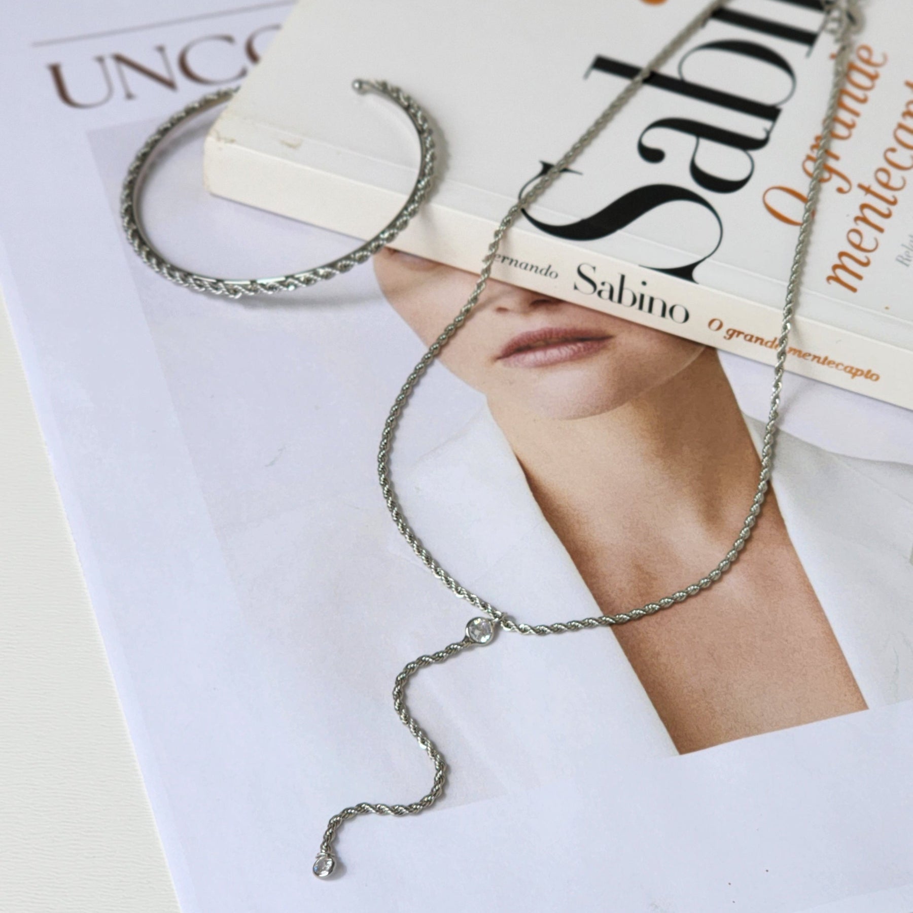 Kit Colar Gravatinha Cordão Baiano + Bracelete Cordão Baiano - Banho de Ródio Branco