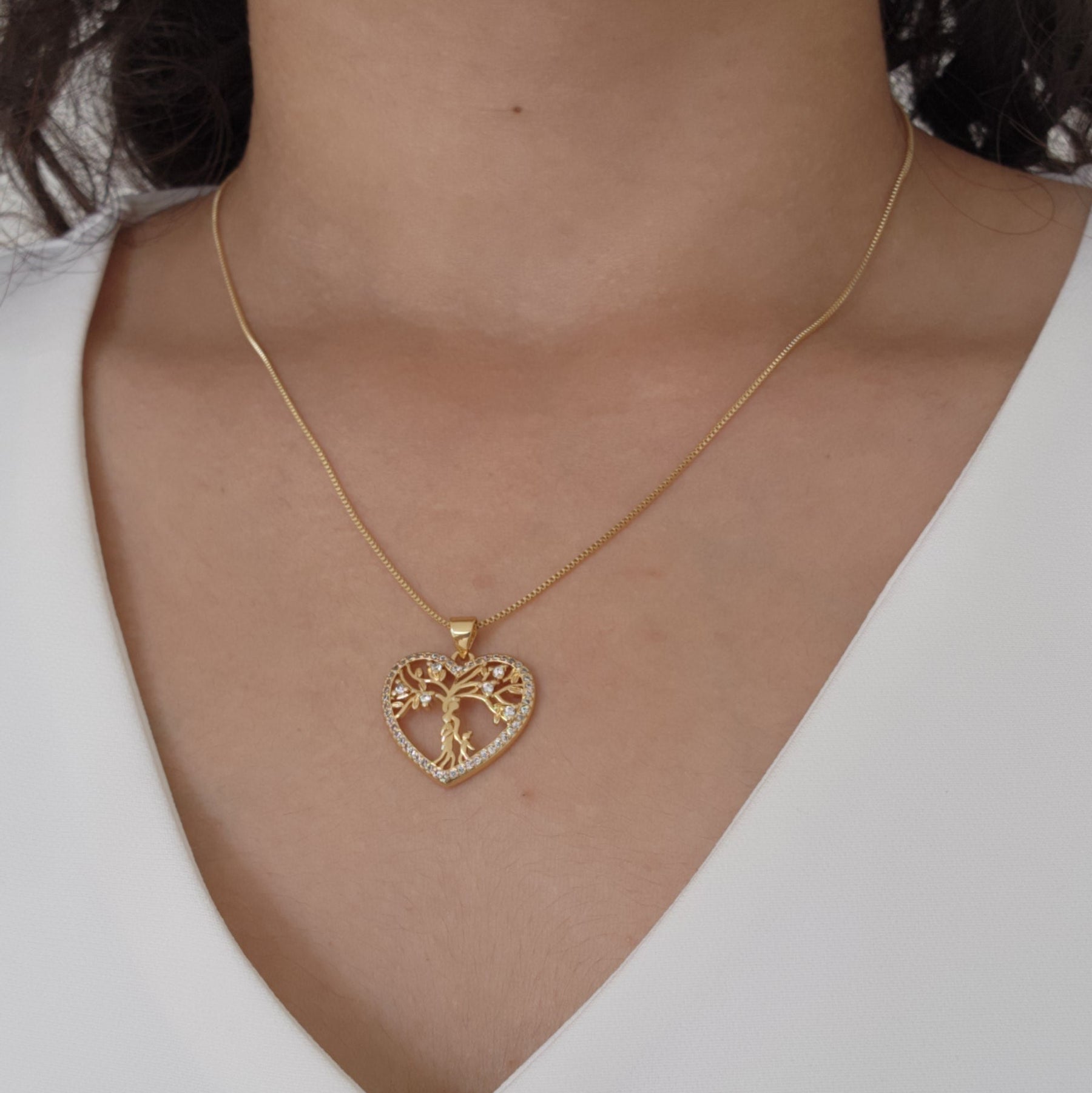 Kit Conjunto Colar Árvore da Vida Coração Cravejado + Brinco Argola Cravejado — Banho de Ouro 18k