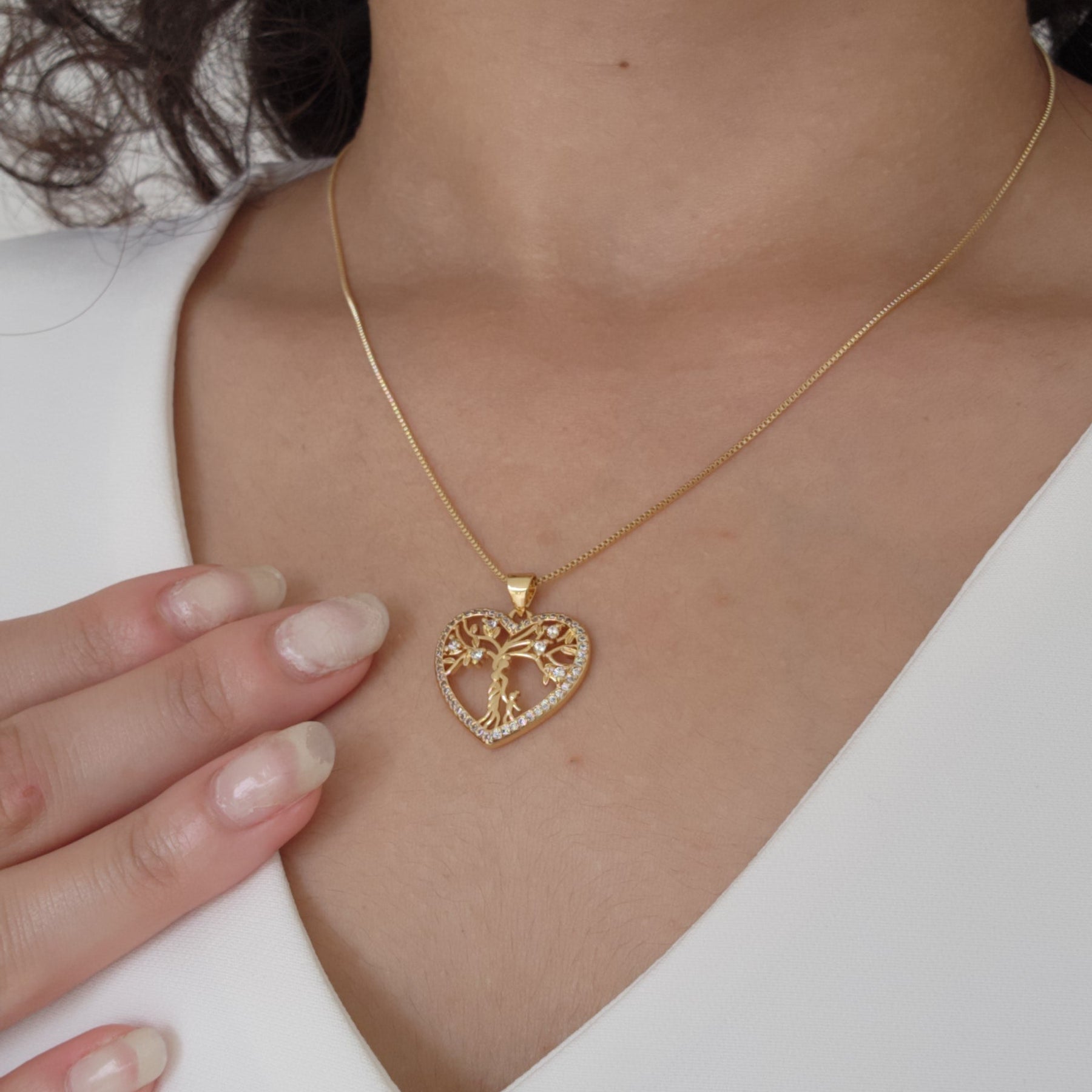 Kit Conjunto Colar Árvore da Vida Coração Cravejado + Brinco Argola Cravejado — Banho de Ouro 18k