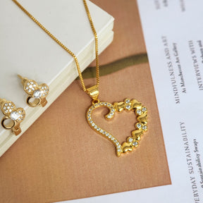 Kit Colar Coração Cravejado Detalhado + Brinco Argola Cravejada - Banho de Ouro 18k