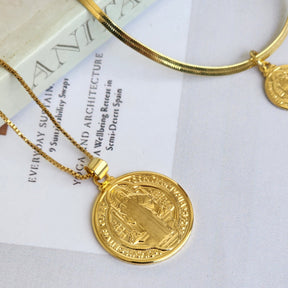 Kit Colar Medalha + Pulseira Fita São Bento - Banho de Ouro 18K