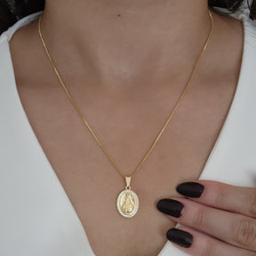 Kit Colar Nossa Senhora Cravejado + Pulseira Nossa Senhora Texturizada - Banho de Ouro 18k