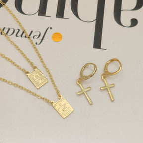 Kit Colar Escapulário Jesus Cristo + Brinco Argola Cruz - Banho de Ouro 18k
