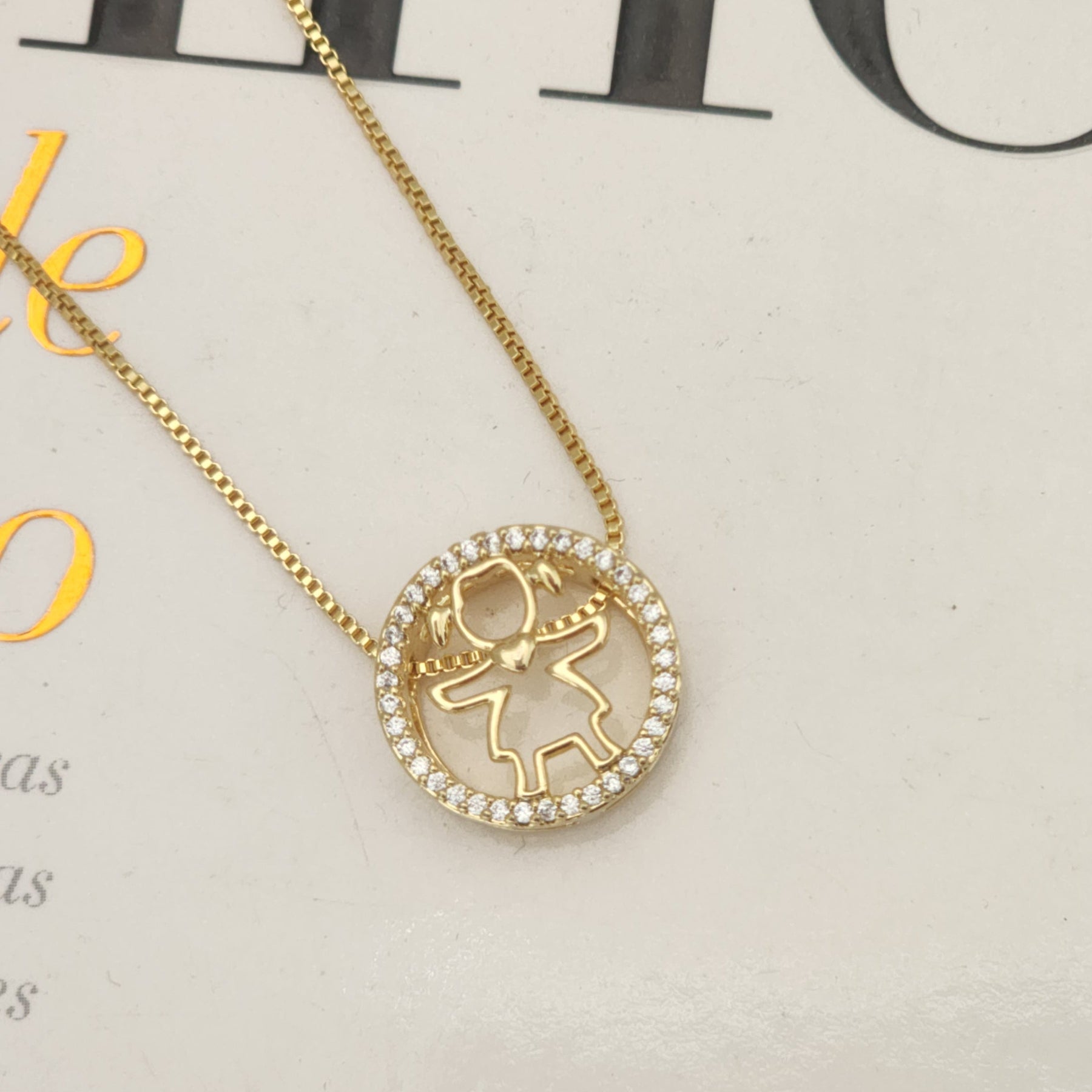 Colar Filhos Menina Cravejado - Banho de Ouro 18k
