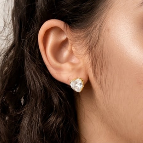Brinco Coração Ponto de Luz Zircônia Cristal - Banho de Ouro 18k