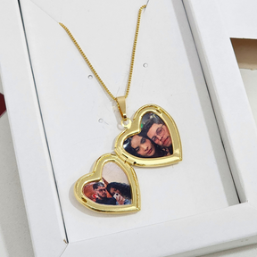 Colar Relicário Coração Personalizado - Banho de Ouro 18k