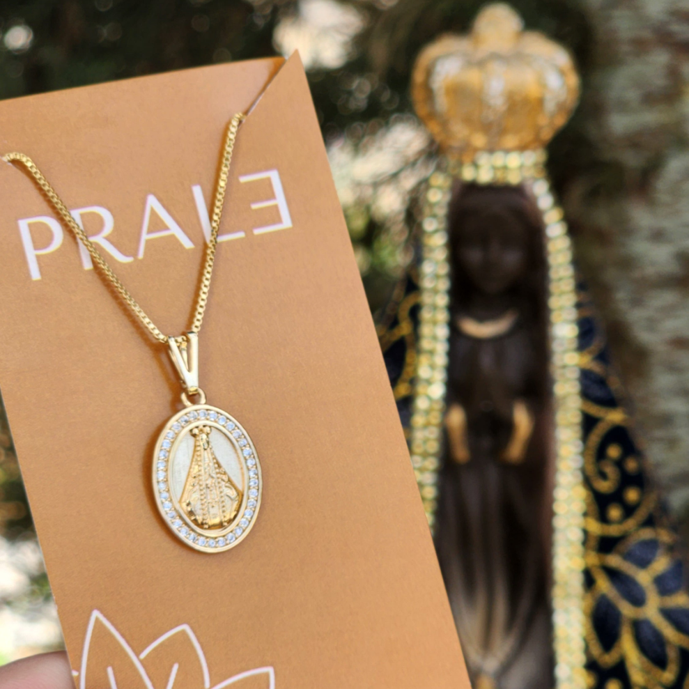 Colar Medalha Nossa Senhora Cravejado - Banho de Ouro 18k