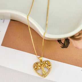 Colar Árvore da Vida Coração Cravejado - Banho de Ouro 18k