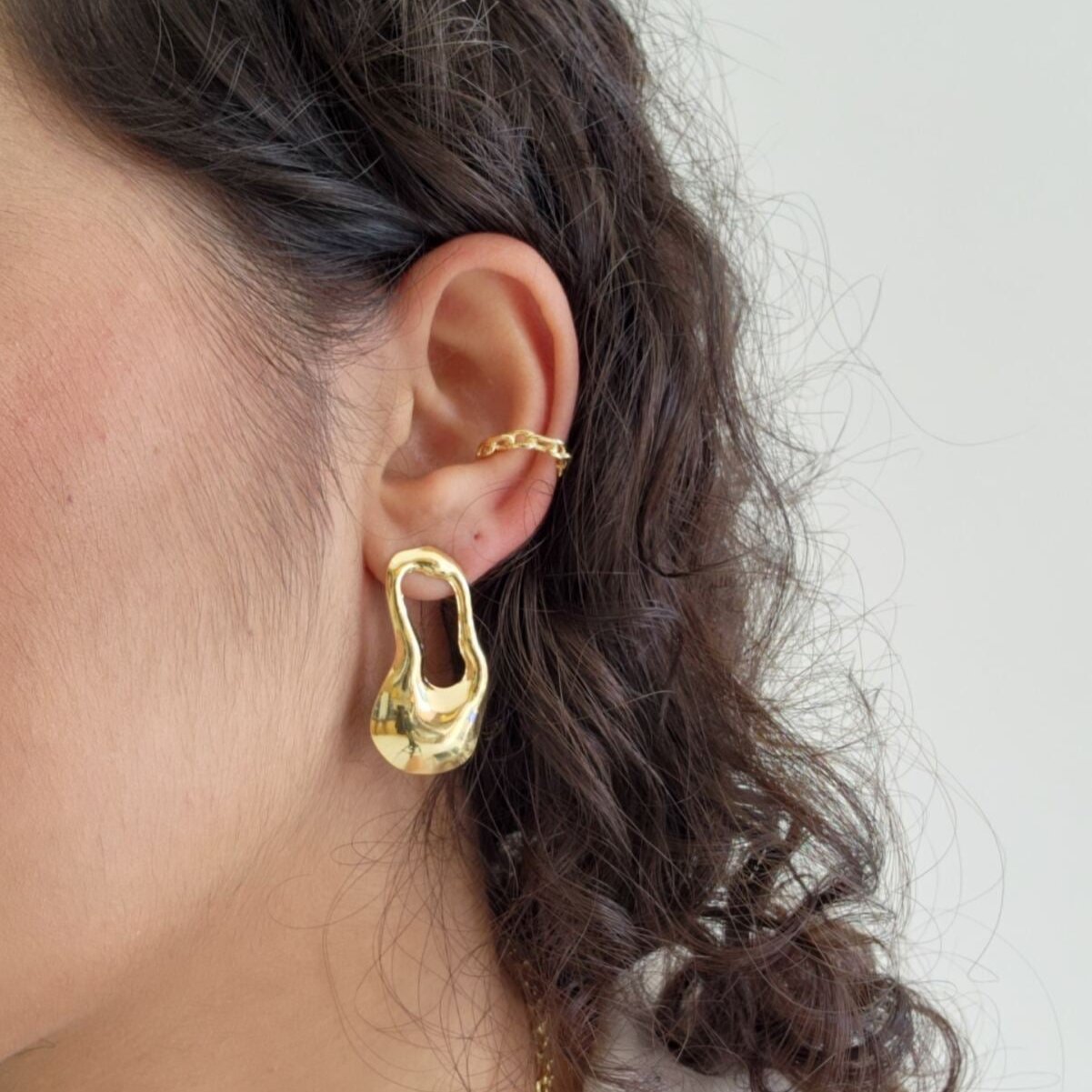 Brinco Orgânico Derretido - Banho de Ouro 18k